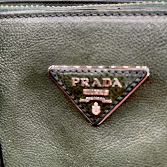 PRADA Twin Pocket Tote Green - Picture 3 of 10